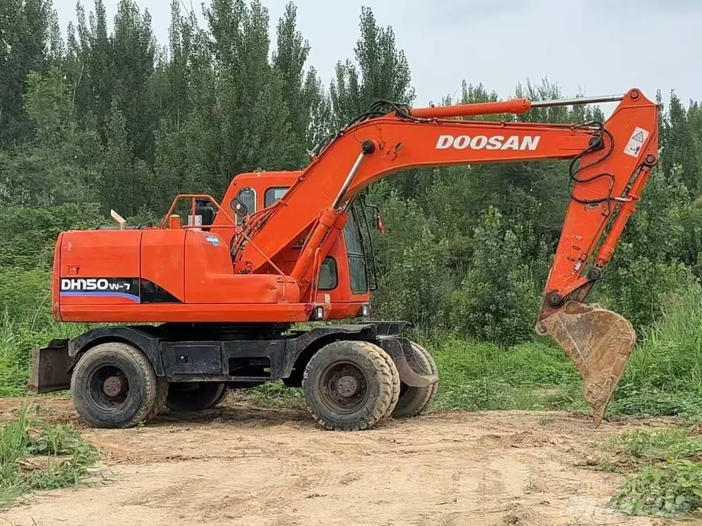 Doosan DH 150 W-7 Gravemaskiner på hjul