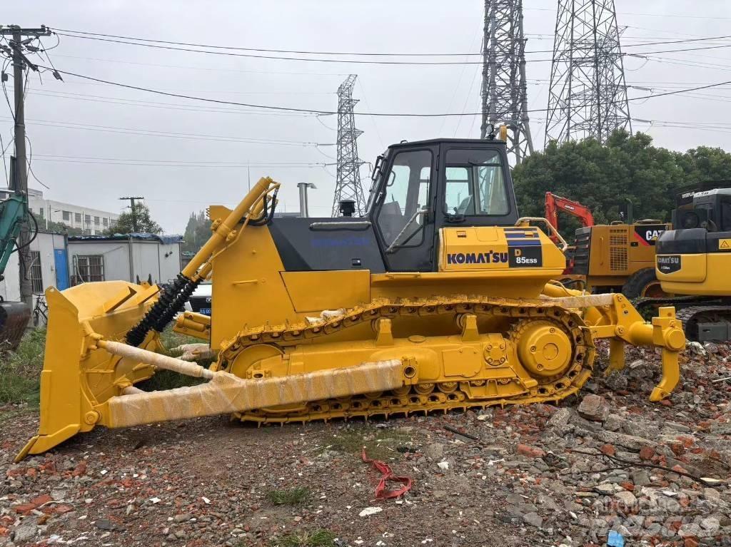 Komatsu D 85 E-12 Bulldozer på larvebånd