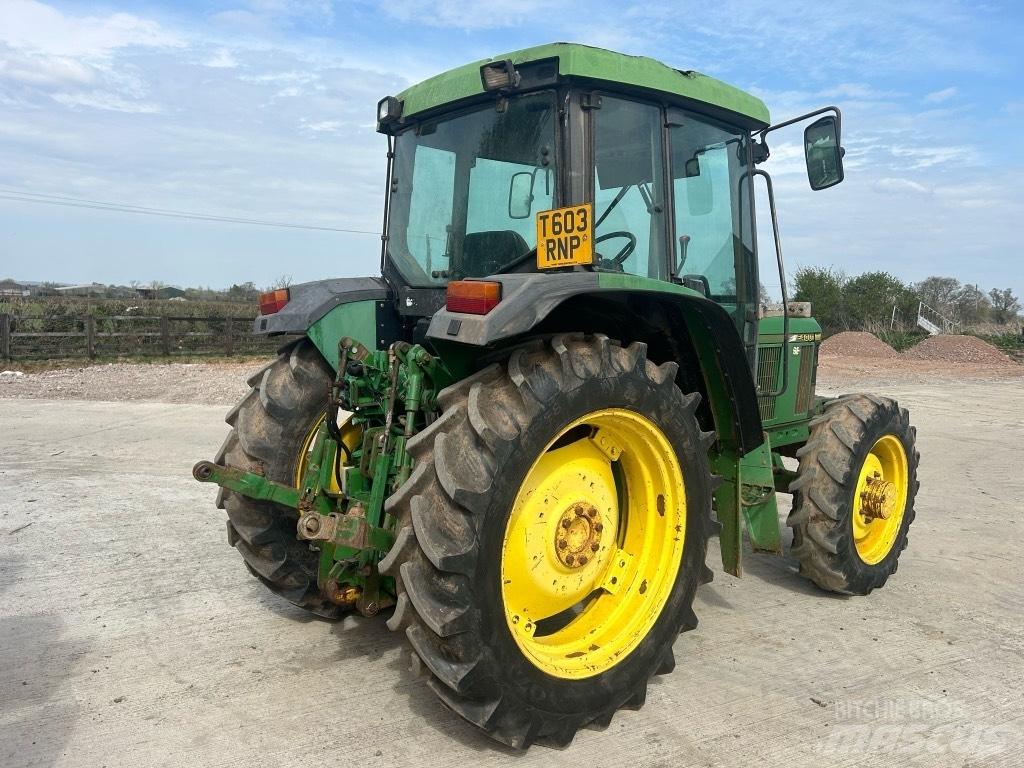 John Deere 6400 Kompakte traktorer