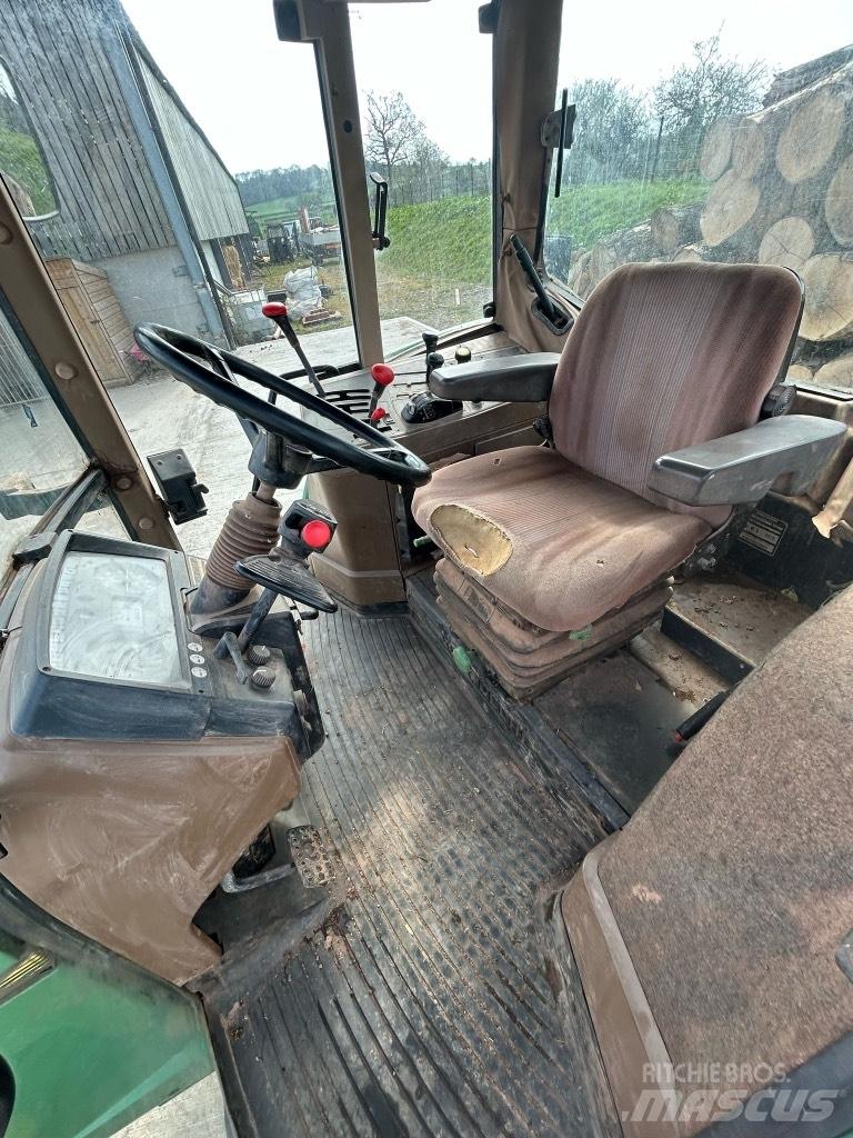 John Deere 6400 Kompakte traktorer
