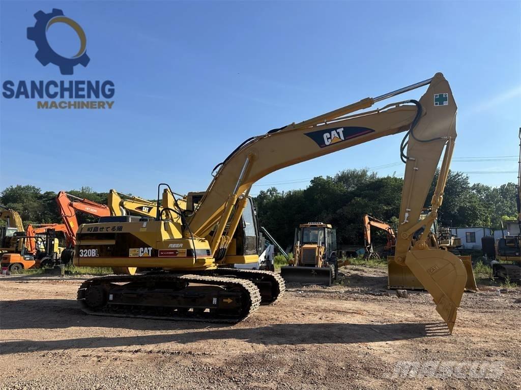 CAT 320 B L Gravemaskiner på larvebånd