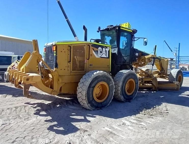 CAT 14 M Vejhøvle / Gradere
