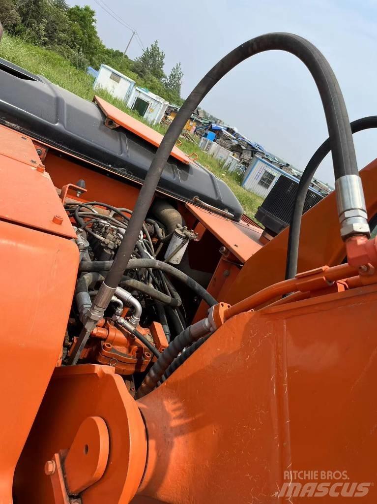 Doosan DH 225 Gravemaskiner på larvebånd