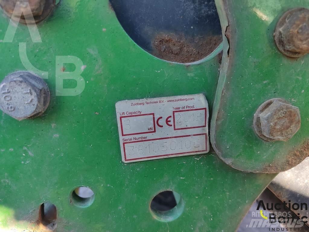 John Deere 2026R Traktorer