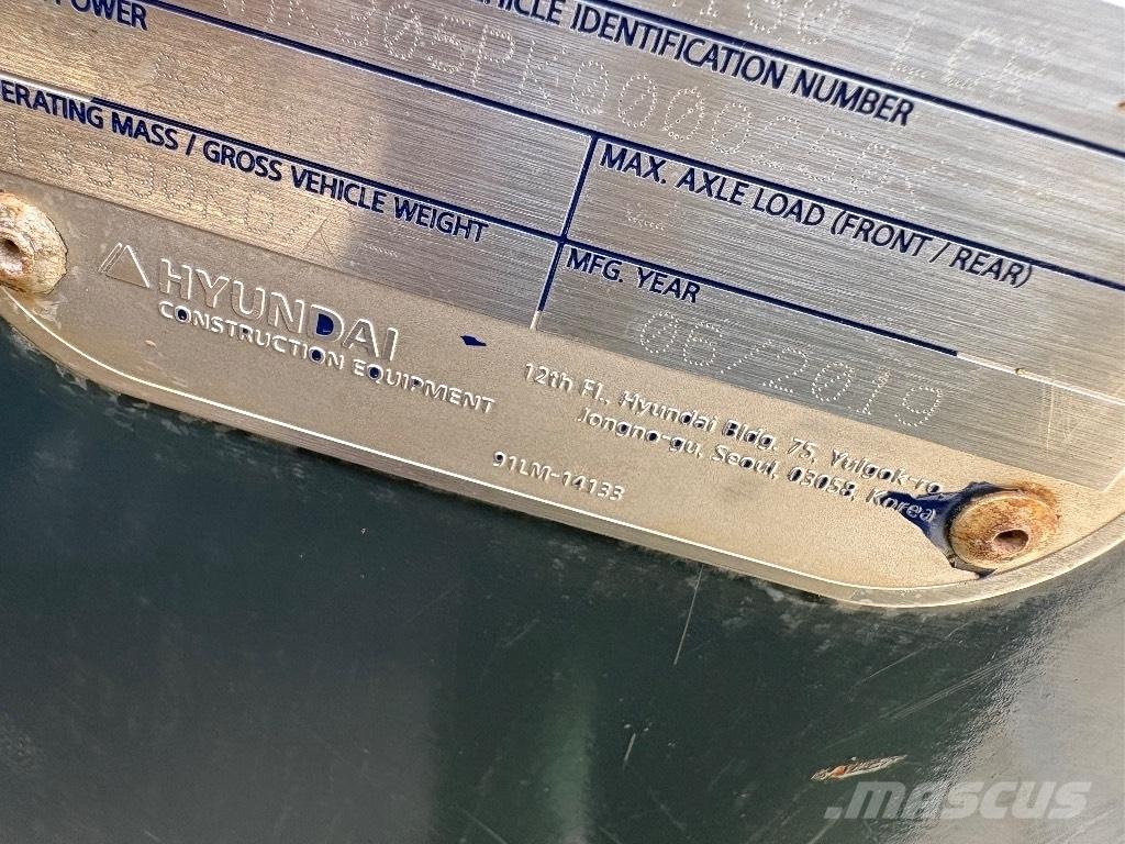 Hyundai HX 130 Gravemaskiner på larvebånd