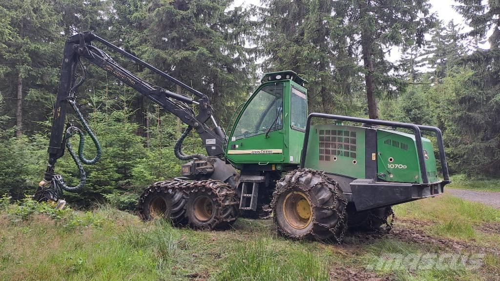 John Deere 1070 D Skovningsmaskiner