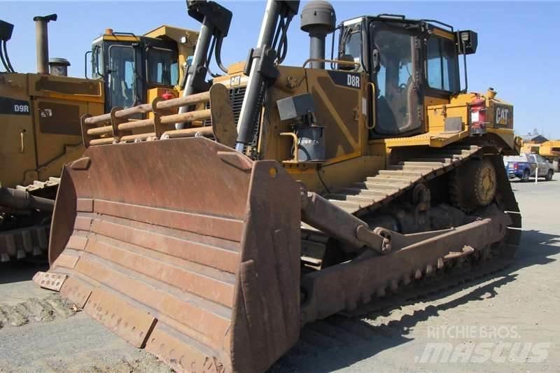 CAT D8R Bulldozer på larvebånd