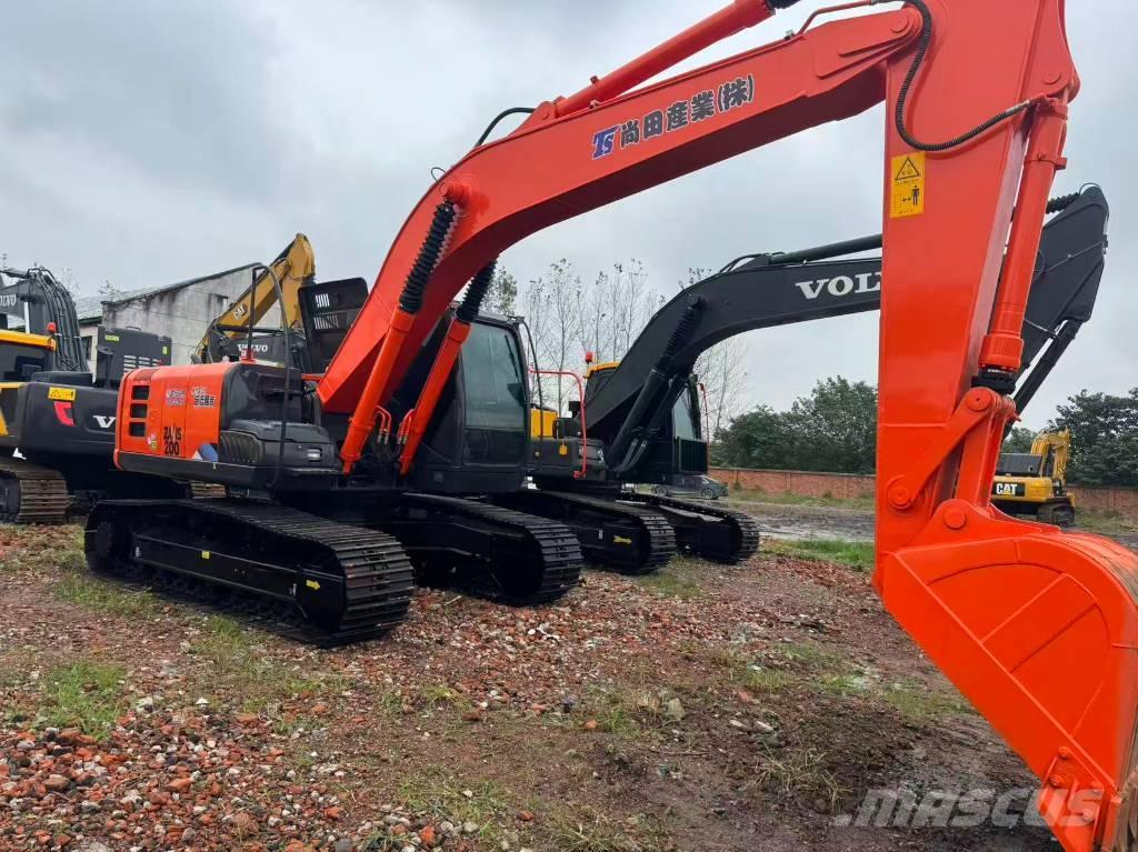 Hitachi ZX 200 Gravemaskiner på larvebånd