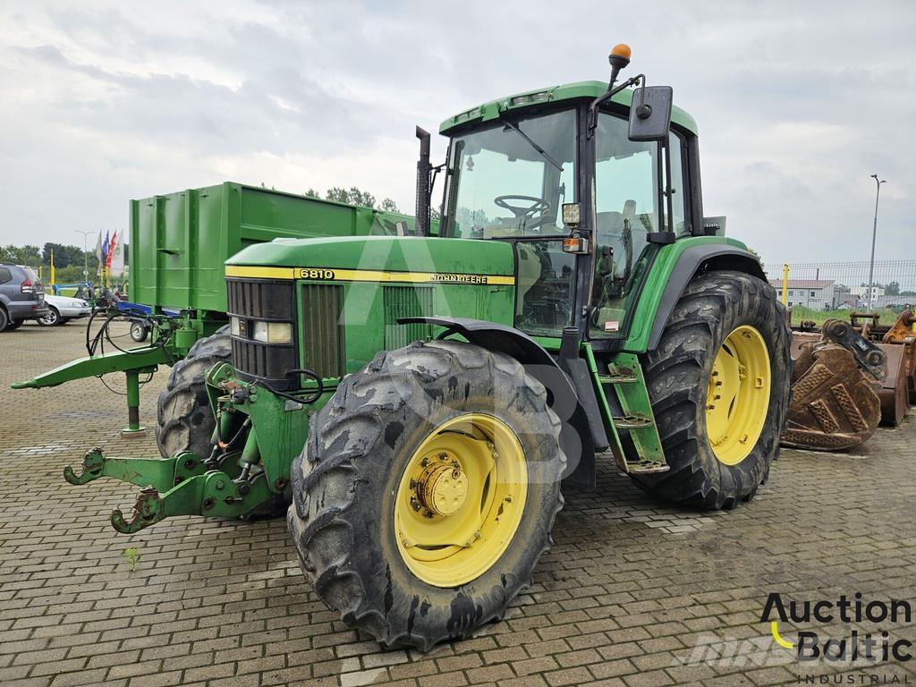 John Deere 6810 Traktorer