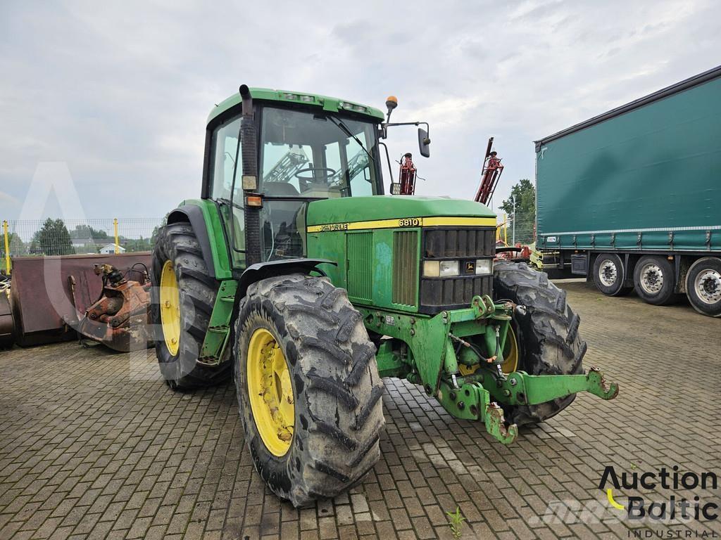 John Deere 6810 Traktorer