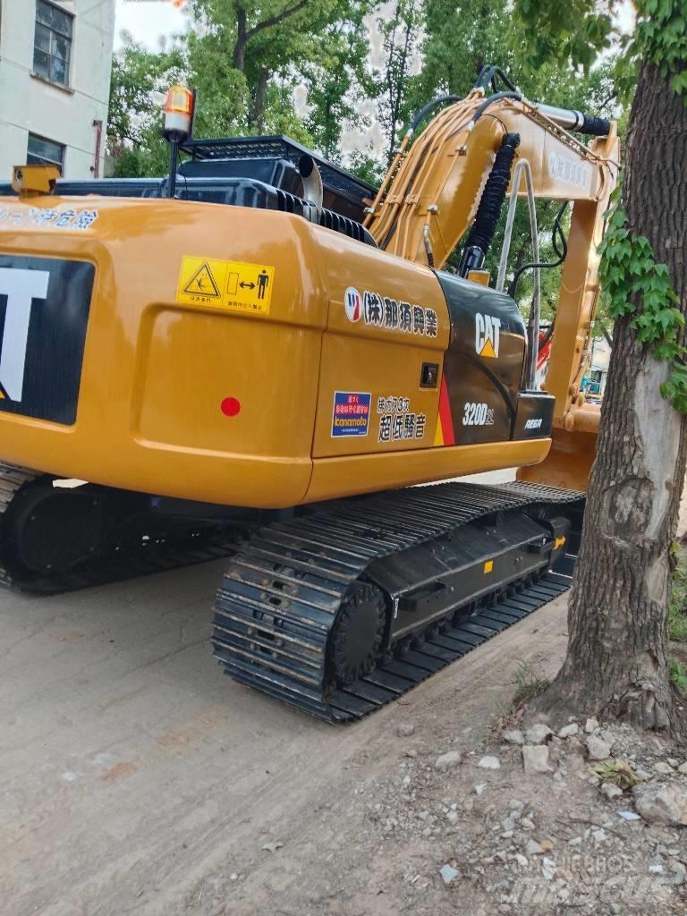 CAT 320 D L Gravemaskiner på larvebånd