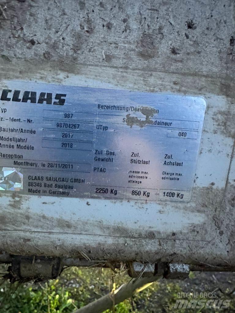 CLAAS Liner 2800 River og høvendere