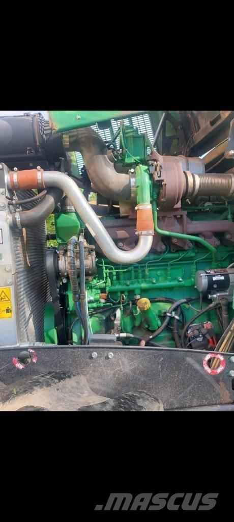 John Deere 1070 E Skovningsmaskiner