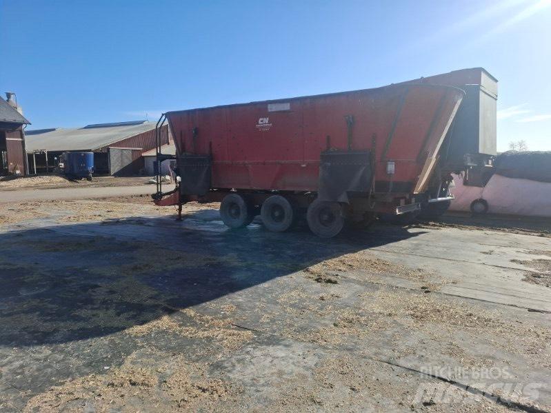 JF FEEDER VM 38 Fodringsinventar
