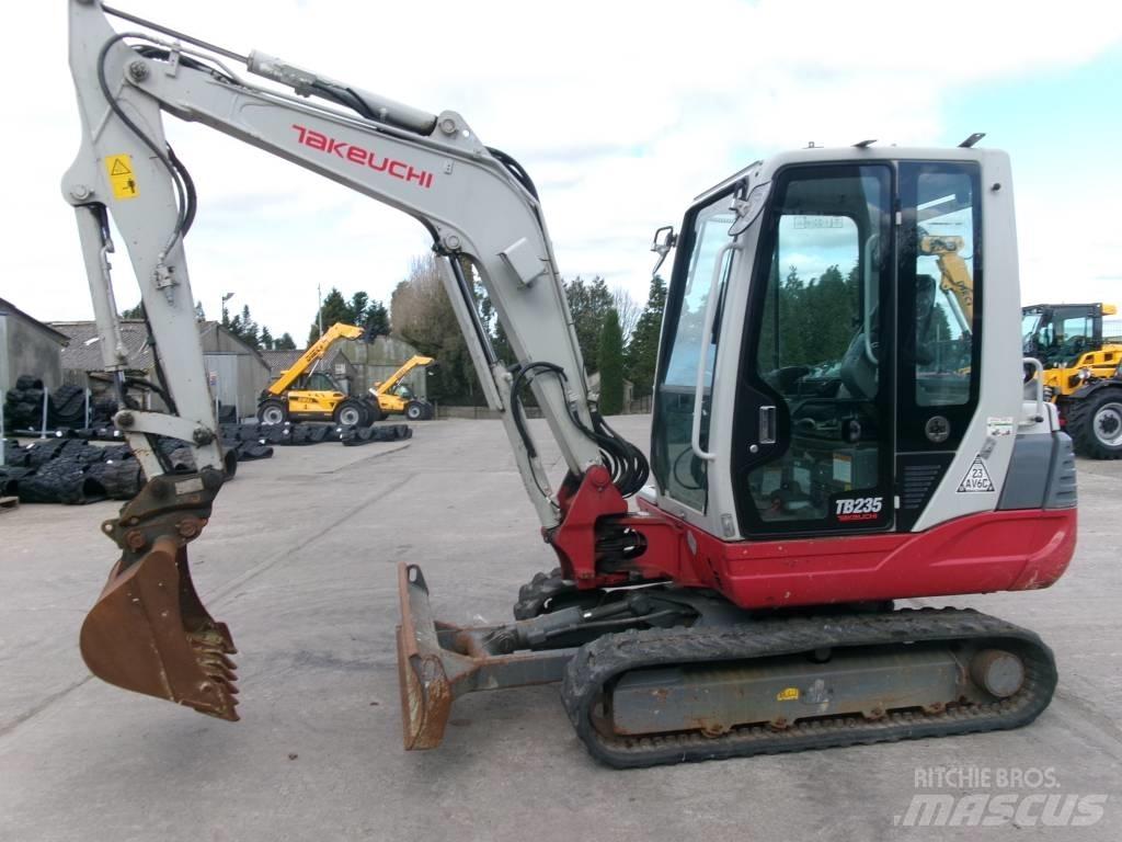 Takeuchi TB 235 Minigravemaskiner