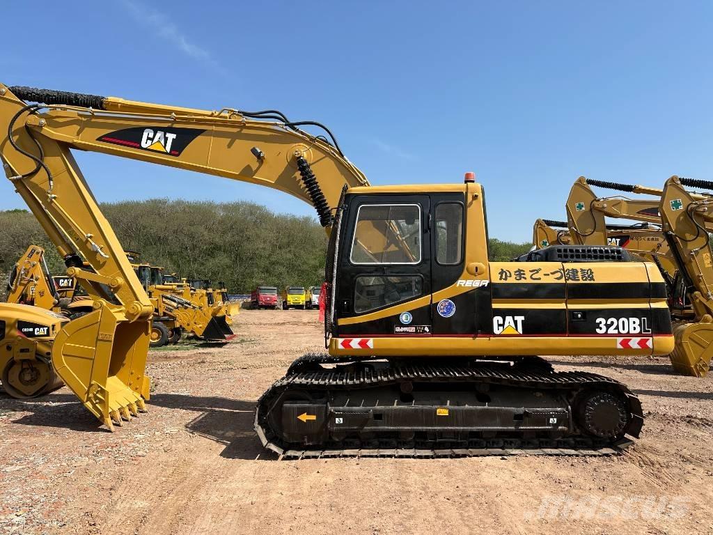 CAT 320 B L Gravemaskiner på larvebånd