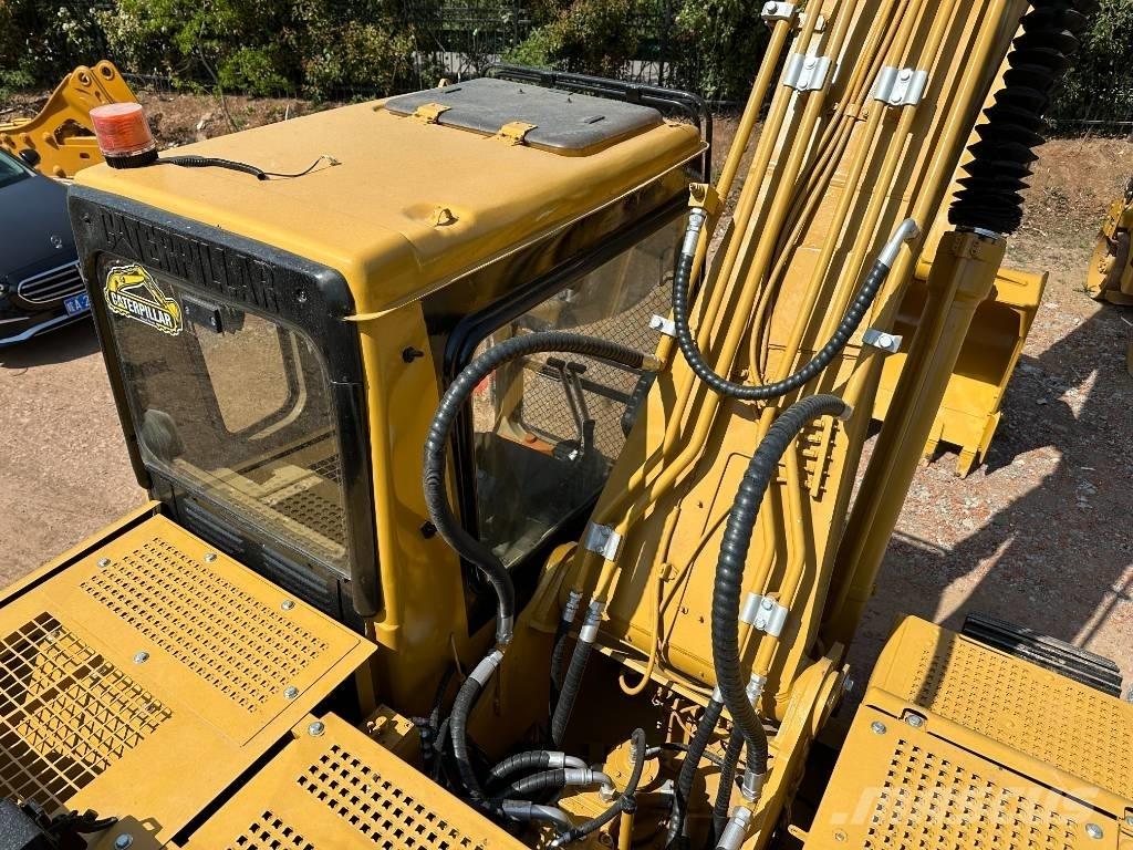 CAT 320 B L Gravemaskiner på larvebånd