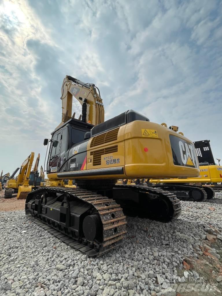 CAT 340 Gravemaskiner på larvebånd