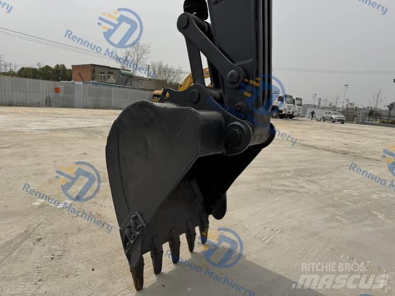 Hyundai R220LC-9S Gravemaskiner på larvebånd