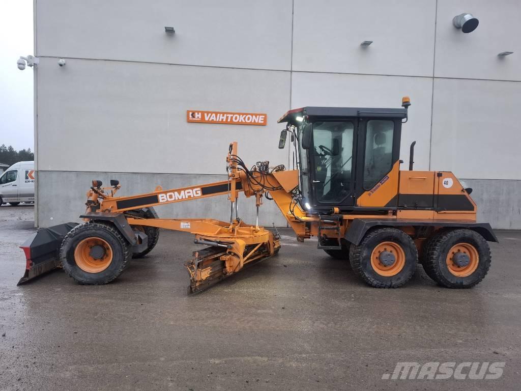 Bomag BG 110 TA Vejhøvle / Gradere