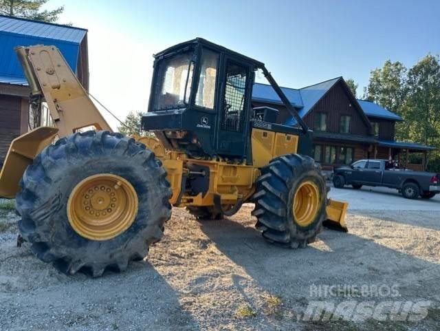 John Deere 540 G III Udslæbningstraktorer