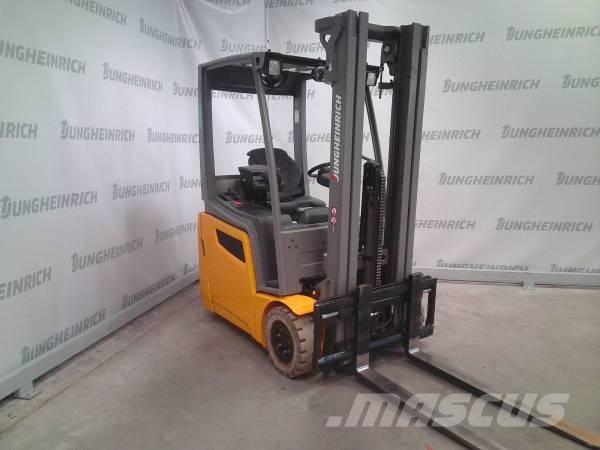 Jungheinrich EFG 215 El gaffeltrucks