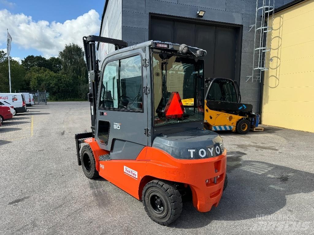 Toyota 8FBMT50 El gaffeltrucks