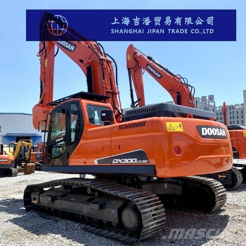 Doosan DX 300 Gravemaskiner på larvebånd