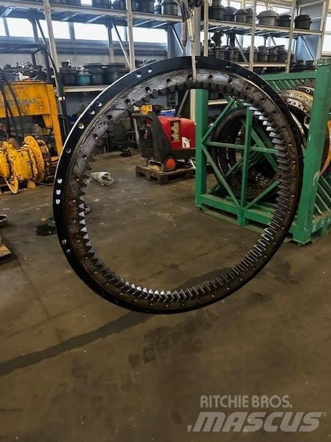 CAT 312 E BEARING Chassis og suspension