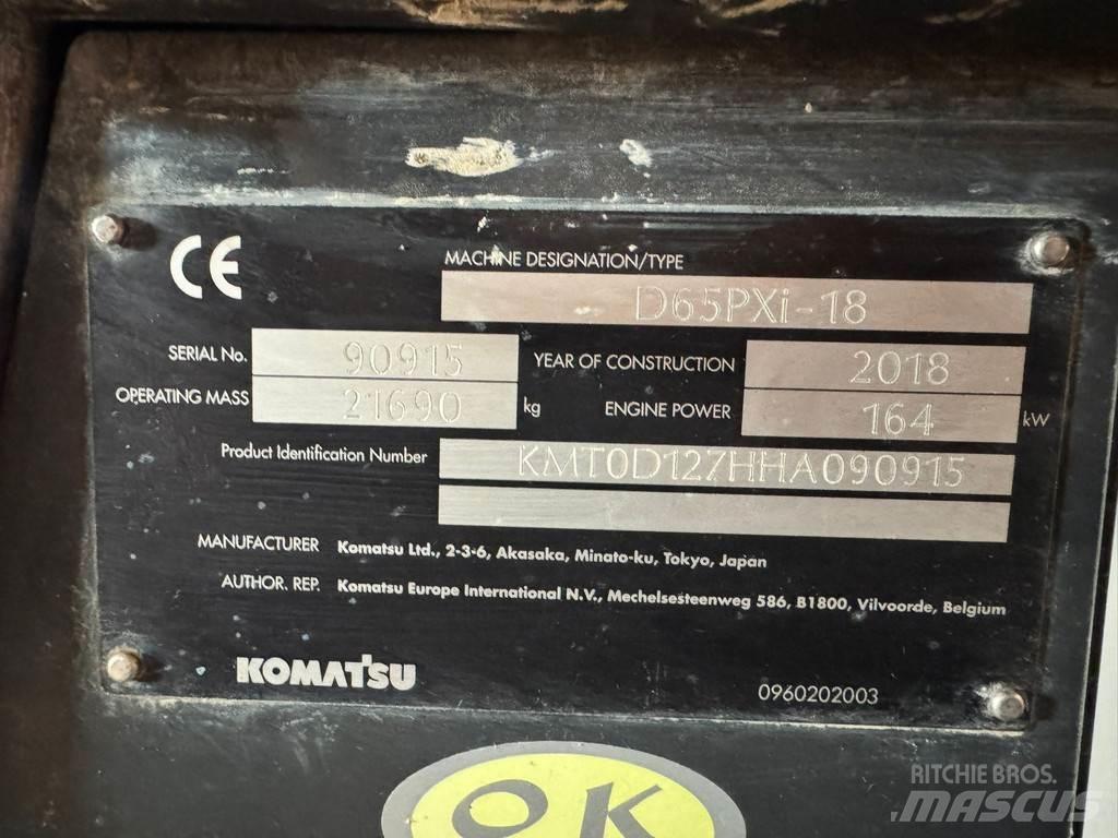 Komatsu D65PXi-18 Bulldozer på larvebånd