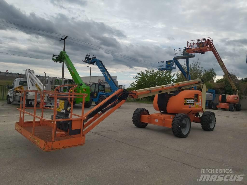 JLG 600 AJ Bomlifte med knækarm