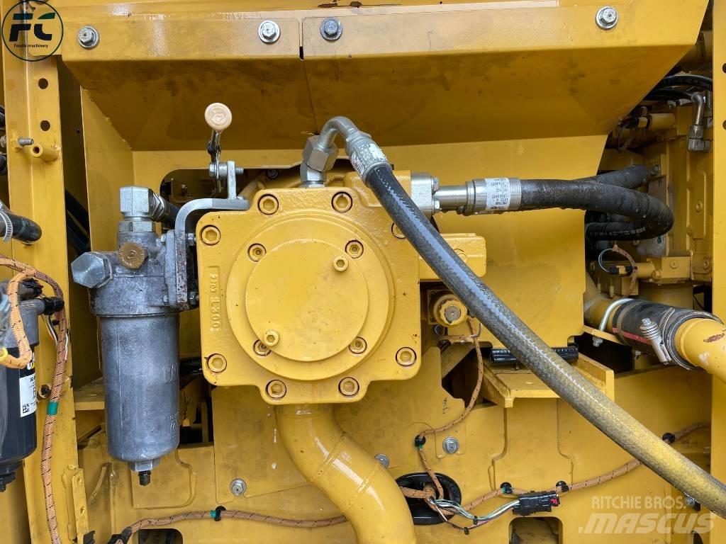 CAT 320 Gravemaskiner på larvebånd