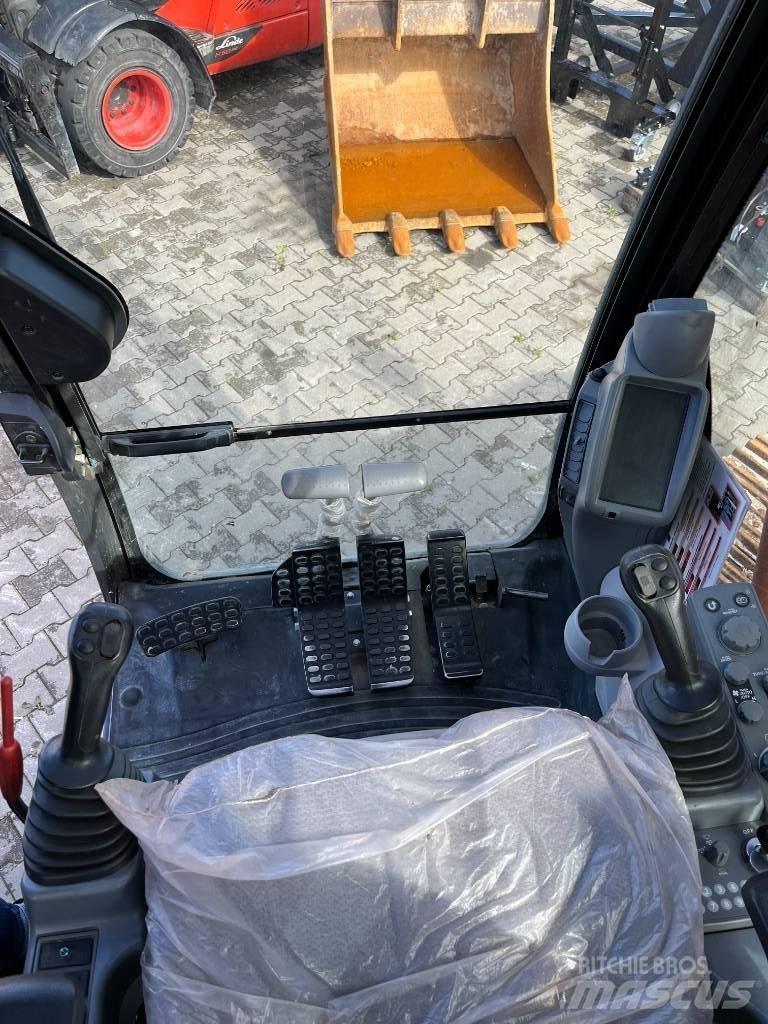 Hitachi ZX 210 LC-6 Gravemaskiner på larvebånd
