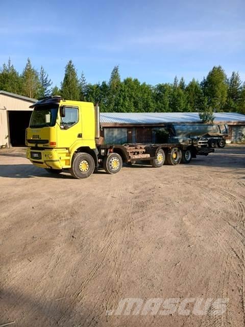 Sisu E11M Skovmaskintransportlastbiler