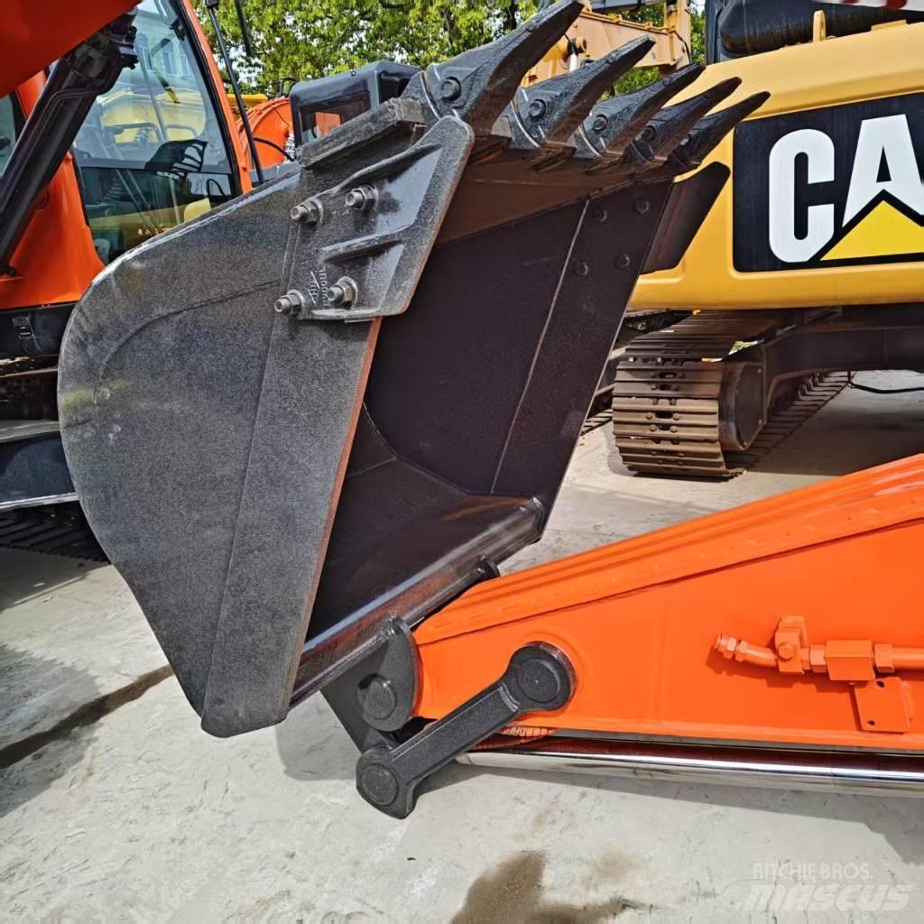 Doosan DX 225 Gravemaskiner på larvebånd