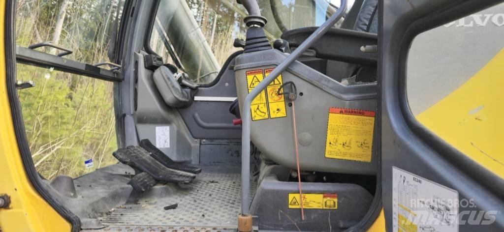 Volvo EC 240 LC Gravemaskiner på larvebånd