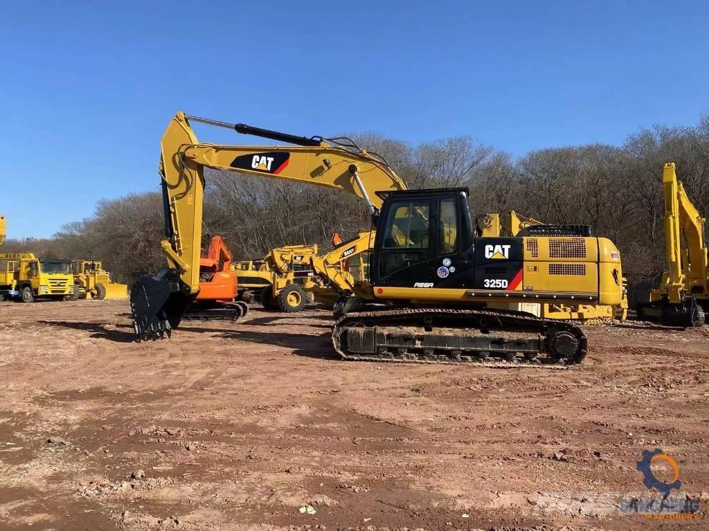CAT 325 D Gravemaskiner på larvebånd