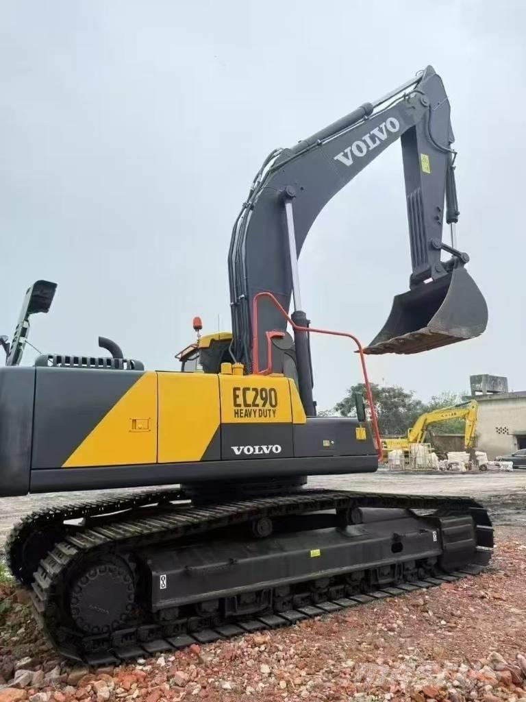Volvo 290 Gravemaskiner på larvebånd