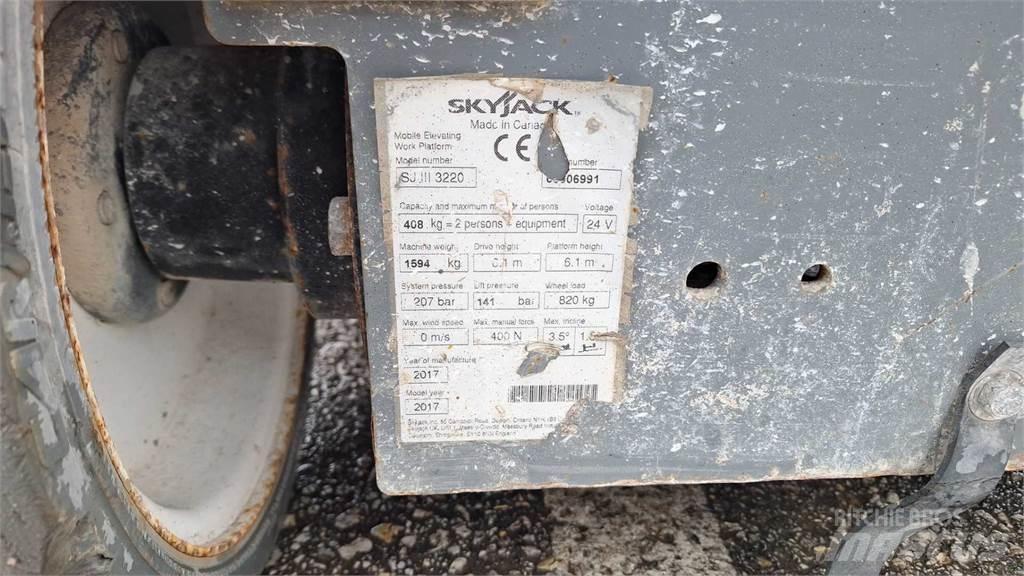 SkyJack SJIII3220 Saxlifte