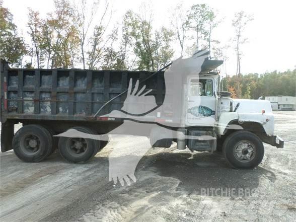 Mack DM600 Entreprenør - Andet