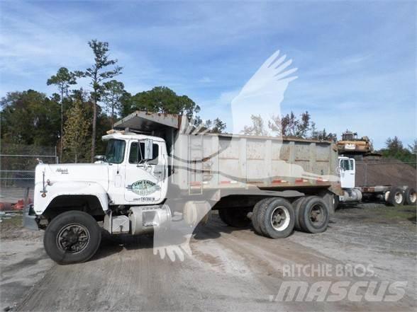 Mack DM600 Entreprenør - Andet