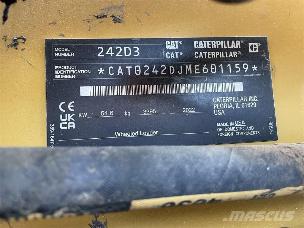 CAT 242D3 Minilæsser - skridstyret