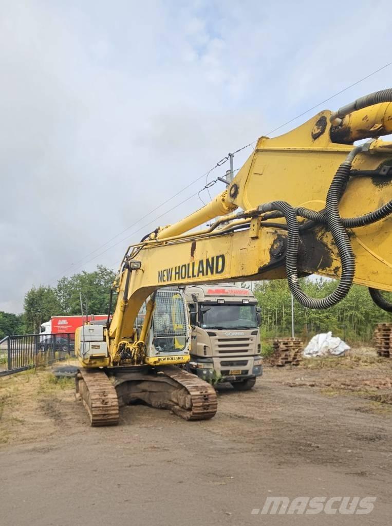 New Holland E 245 B Gravemaskiner på larvebånd