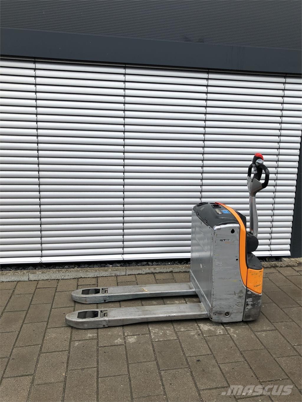 Still EXU16 Gaffelstabler med gående fører