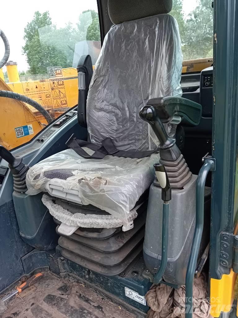 Hyundai R145LCR-9A Gravemaskiner på larvebånd