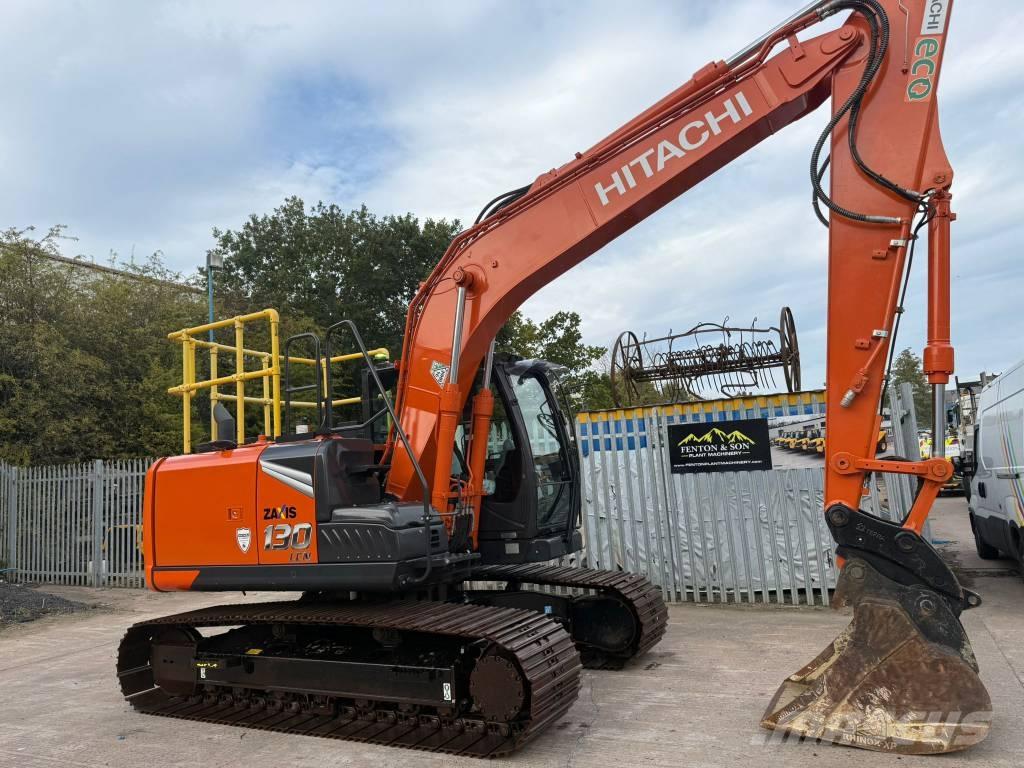 Hitachi ZX 130-7 Gravemaskiner på larvebånd