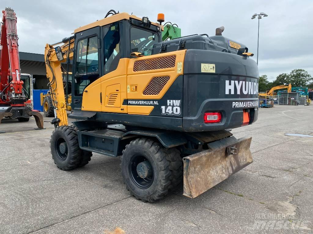 Hyundai HW140 Gravemaskiner på hjul