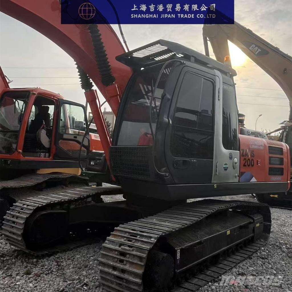 Hitachi ZX 200 Gravemaskiner på larvebånd