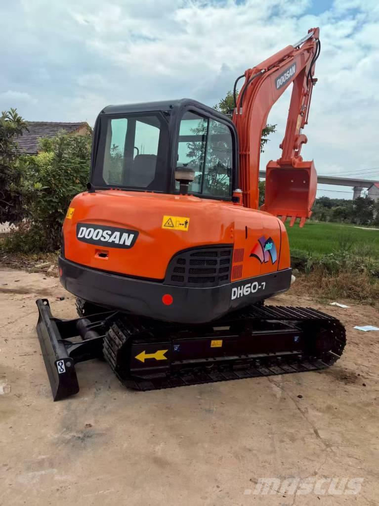 Doosan DH 60 Minigravemaskiner
