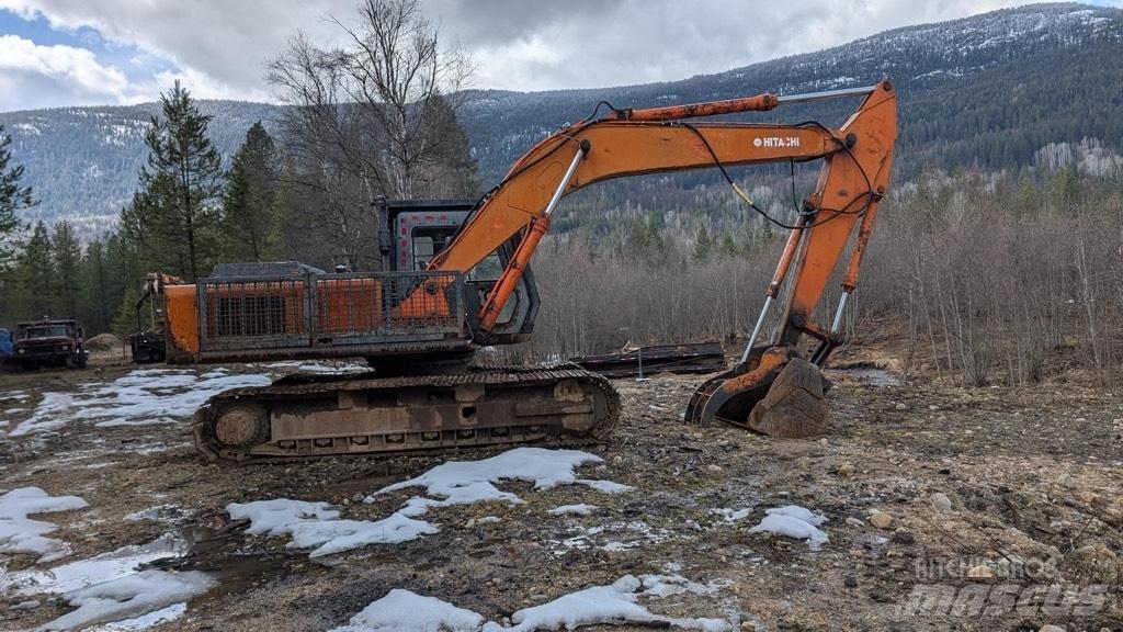 Hitachi EX 200 Gravemaskiner på larvebånd